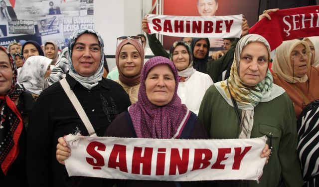 Gaziantep'te AK Parti'nin 23. kuruluş yıl dönümü kutlandı