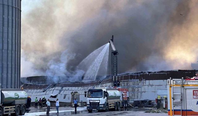 Gaziantep’teki yangına müdahale sürüyor