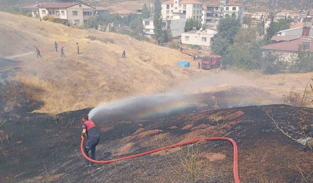 Gölbaşı’nda otluk yangınında 50 dönümlük alan zarar gördü