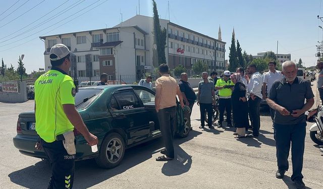 Kilis’te motosiklet ile otomobil çarpıştı: 2 yaralı