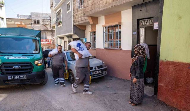 1 Günde 2 bin aileye gıda desteği