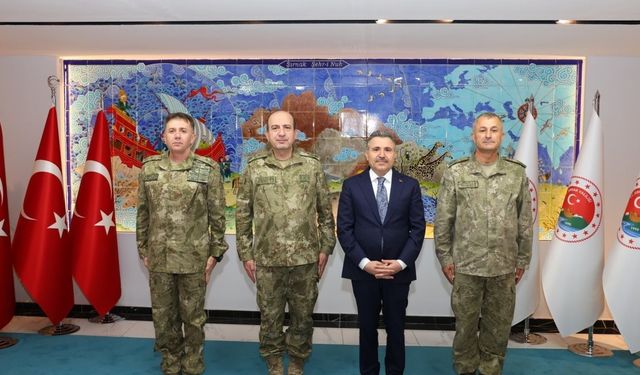 Tümgeneral Dönel göreve başladı