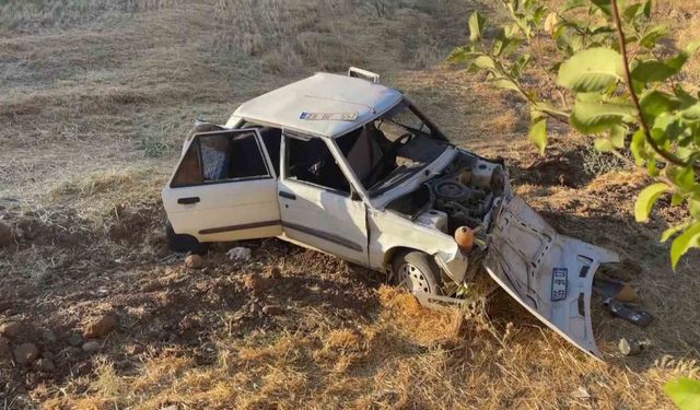 Adıyaman’da otomobil şarampole yuvarlandı: 5 yaralı