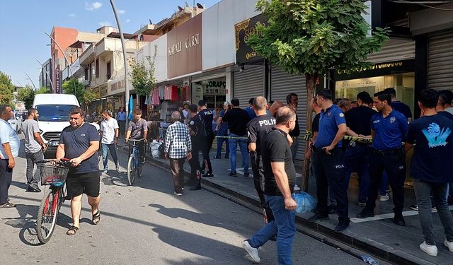 Seken kurşunun yüzünü sıyırdığı yakını yaralandı