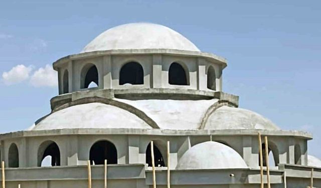 Depremden etkilenen Taşdeğirmen Camii inşaatı onarılmayı bekliyor