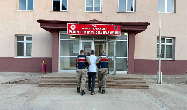 Çıkan silahlı kavgada 2 kişi yaralandı