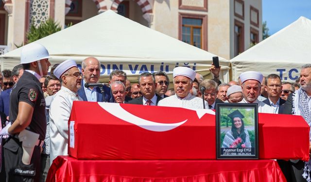 Ayşenur Ezgi Eygi, son yolculuğuna uğurlandı