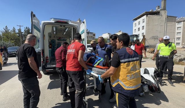 Kilis'te 2 motosikletin çarpıştığı kazada 2 kişi yaralandı.