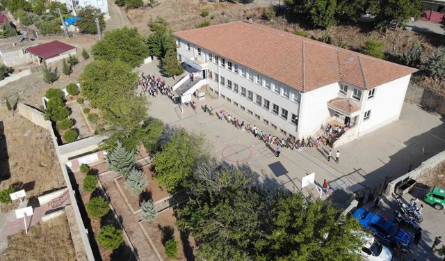 Eğitimin ilk gününde geniş güvenlik önlemleri alındı