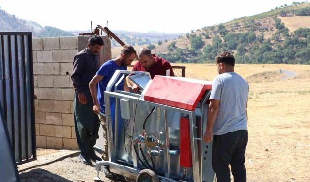 Seyyar ilaçlama ve yıkama banyosu hibe edildi