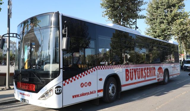 Sakarya'da toplu taşıma güçleniyor: 23 yeni nesil otobüs yollarda