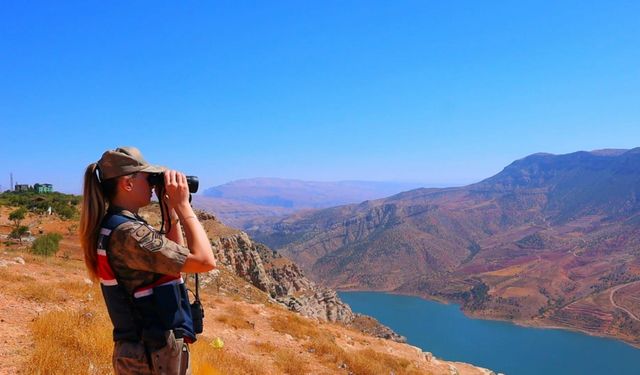 Fıstık hırsızlığına karşı jandarmadan dronla denetim