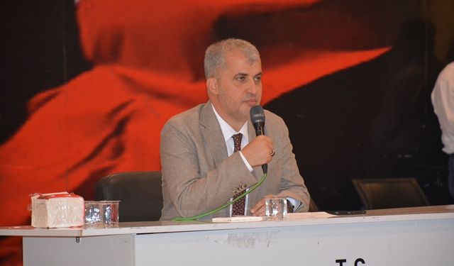 Silopi'de "Peygamberimiz ve Şahsiyet İnşası" konulu konferans düzenlendi