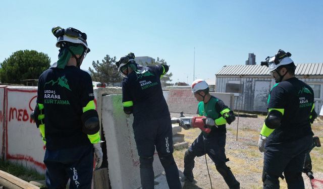 UEDAŞ arama kurtarma ekibi AFAD Akreditasyonu aldı