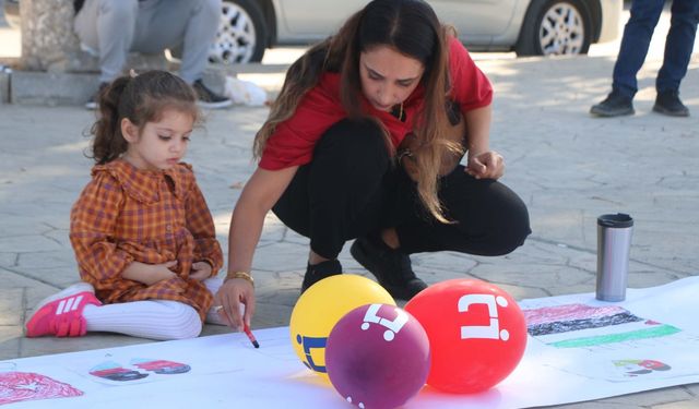 Adıyaman'da 'Filistinli Çocuklar İçin Çiz'