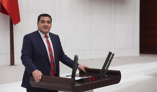 CHP'li Karasu'dan uçaktaki ikram fiyatlarına tepki