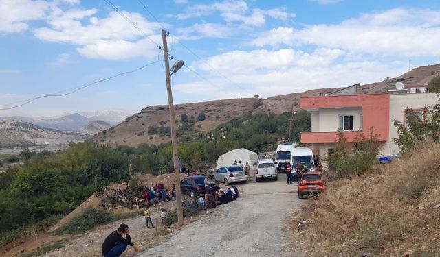 Kahta'da elinde silah patlayan genç, hayatını kaybetti