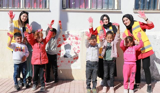 Haliliye Belediyesi çocuklarla 29 Ekim kutladı