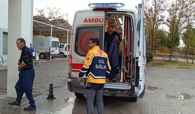 Kızılin'de iki grup arasında çıkan kavgada 4 kişi yaralandı