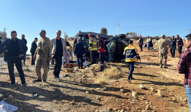 Mardin'de trafik kazası 4 Ölü, 4 Yaralı