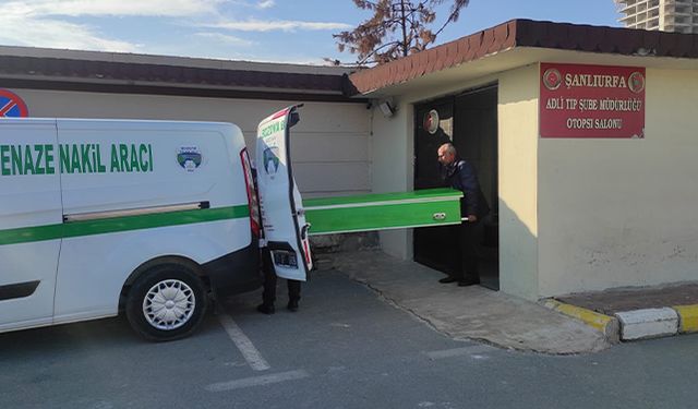 20 yaşındaki bir genç parkta ölü bulundu