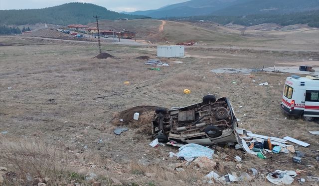 Gaziantep'te devrilen minibüste 1 ölü, 3 yaralı var.