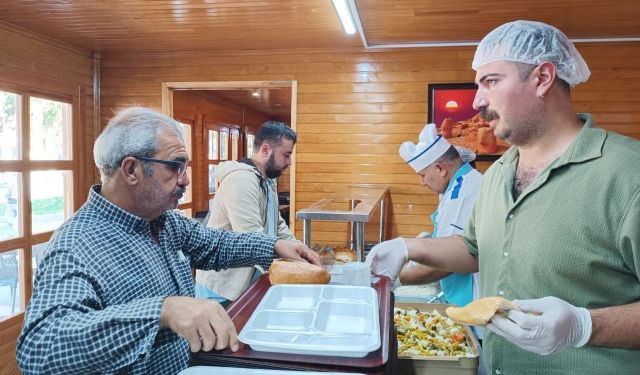 Kent Lokantası vatandaşın yüzünü güldürüyor