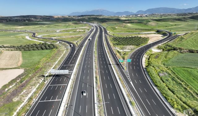 Aydın-Denizli yolu otoyol ağı 3 bin 796 kilometreye yükseldi