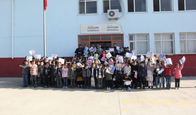 Şırnak Cizre'de öğrenciler karnelerini aldı