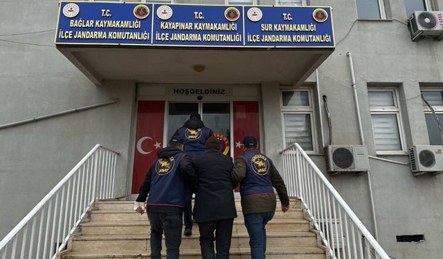 Diyarbakır'da Jandarma'dan suç örgütlerine darbe