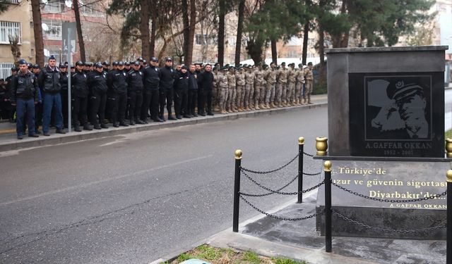 Diyarbakır'da  Gaffar Okkan ve 5 polis memuru  anıldı