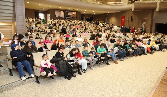 Gaziantep'te çocuklar için tiyatro etkinliği düzenlendi