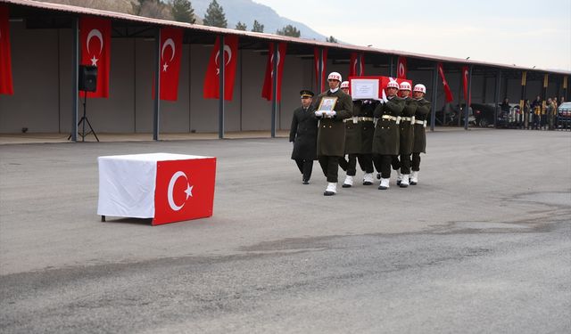 Şırnak'ta şehit asker için tören yapıldı.