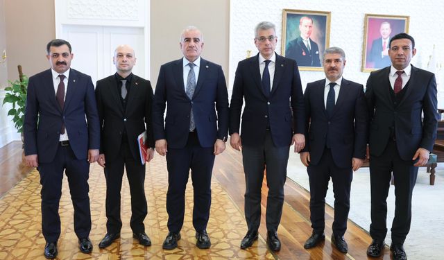 Özhan: "Adıyaman'a Kapsamlı Hekim Ataması"