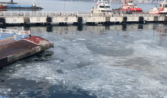 Çanakkale sahillerinde müsilaj görülmeye başlandı