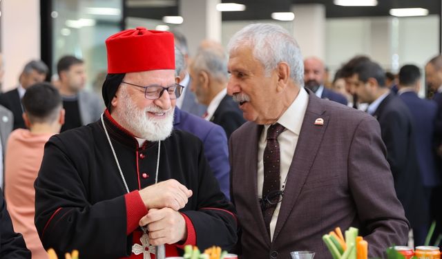 Farklı dine mensup vatandaşlar bayramda buluştu