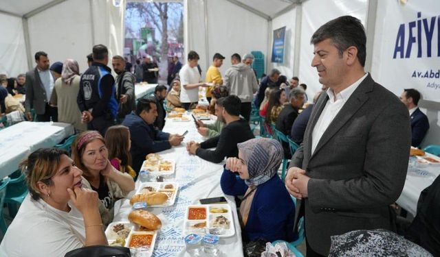 Ramazan ayında gönüllere dokundu  - Videolu Haber