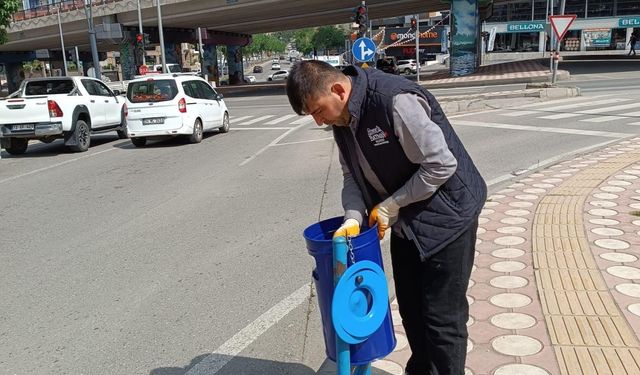 Batman'da çöp kovaları yenilendi