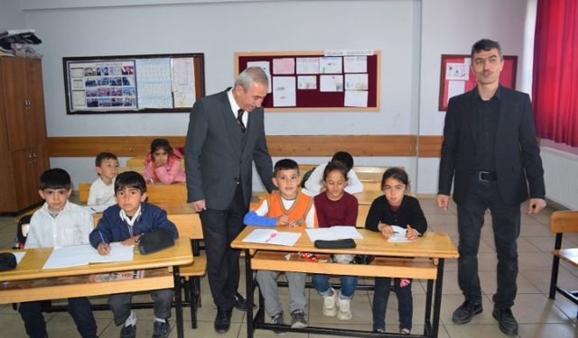 Besni’de Çalışma Ekipleri Okul Ziyaretleri Devam Ediyor