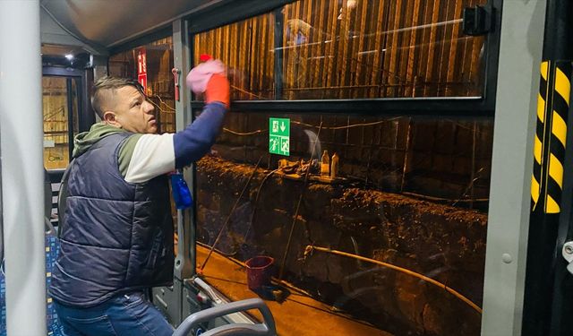 Siirt'te toplu ulaşım araçlarında temizlik yapıldı
