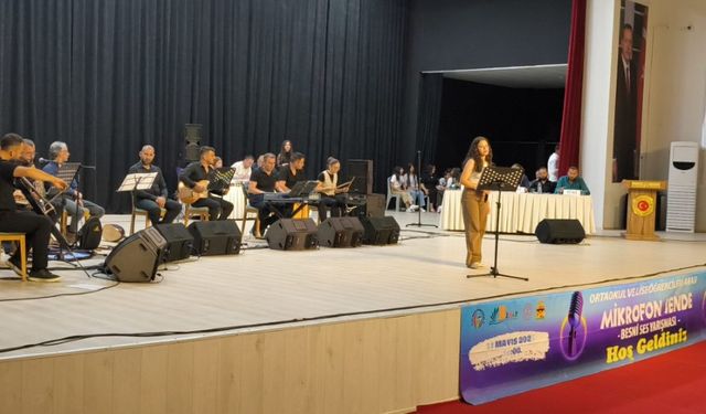 Besni'de “Mikrofon Sende”de Heyecan Dolu Final!