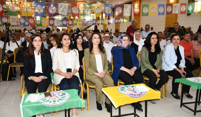Hatimoğulları, Batman'da partisinin il kongresinde konuştu: