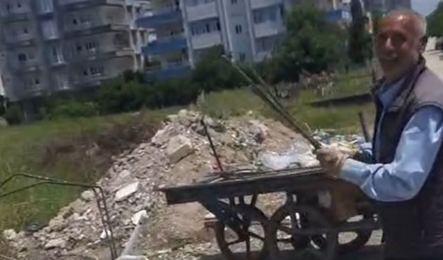 El arabası çukura girdi, Kahta Polisi yardıma koştu