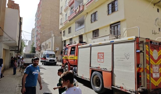 Havalandırma boşluğuna düşen iki çocuk yaralandı