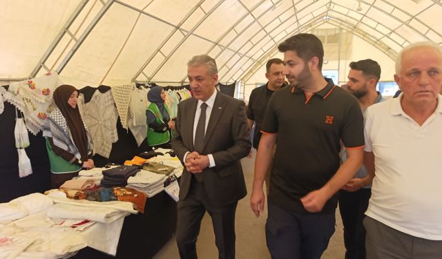 Mardin'de Gazze yararına kermes düzenledi