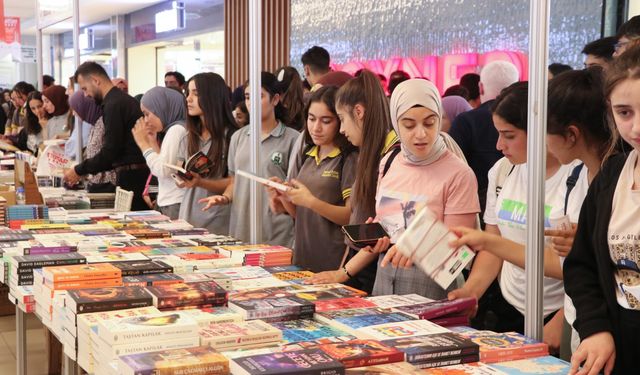 Siirt'te  11. Kitap Fuarı açıldı