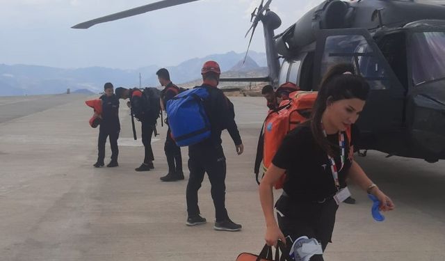 Şırnak'ta kayalıklardan düşen işçi ağır yaralandı