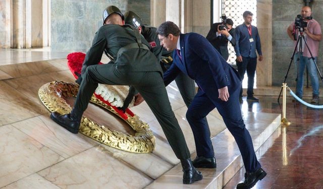 Bakan Tunç ve HSK üyeleri Anıtkabir’i ziyaret etti