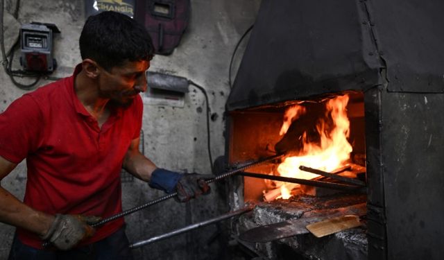 Gaziantepli demirciler, bayramda "kelle" mesaisi yaptı