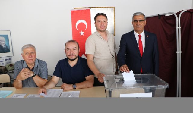 Kilis Muhtarlar Derneği BaşkanI yeniden Karakuş oldu